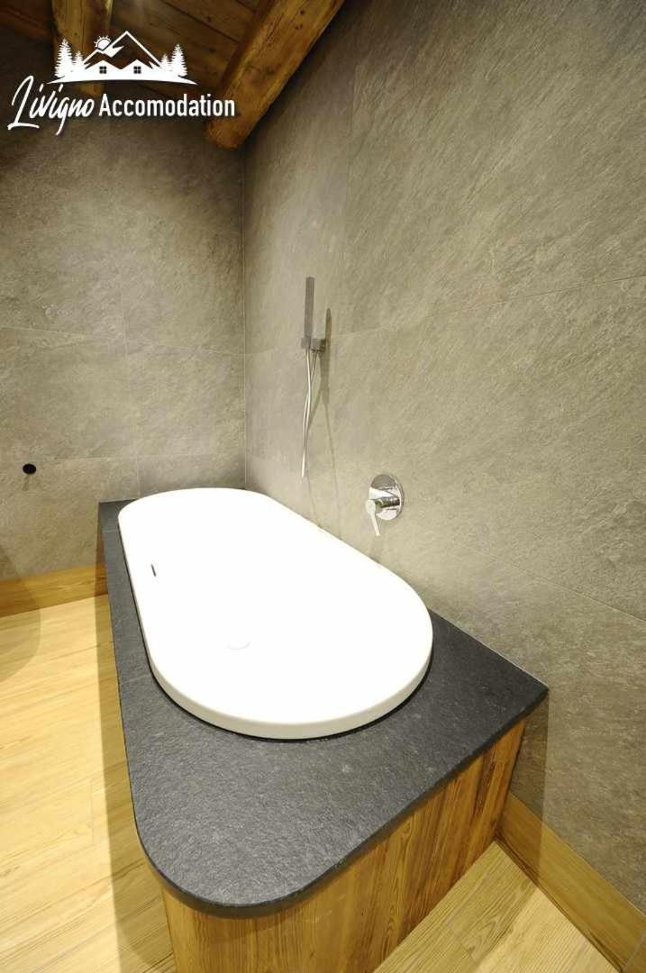 Chalet Lucky Exclusive By Livigno Accomodation Exterior foto